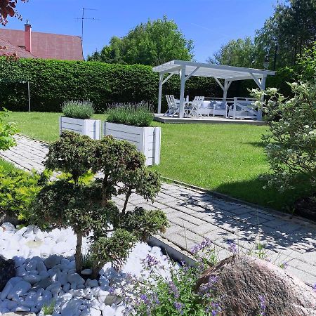 Szary Domek Apartamenty Ustka Exterior foto