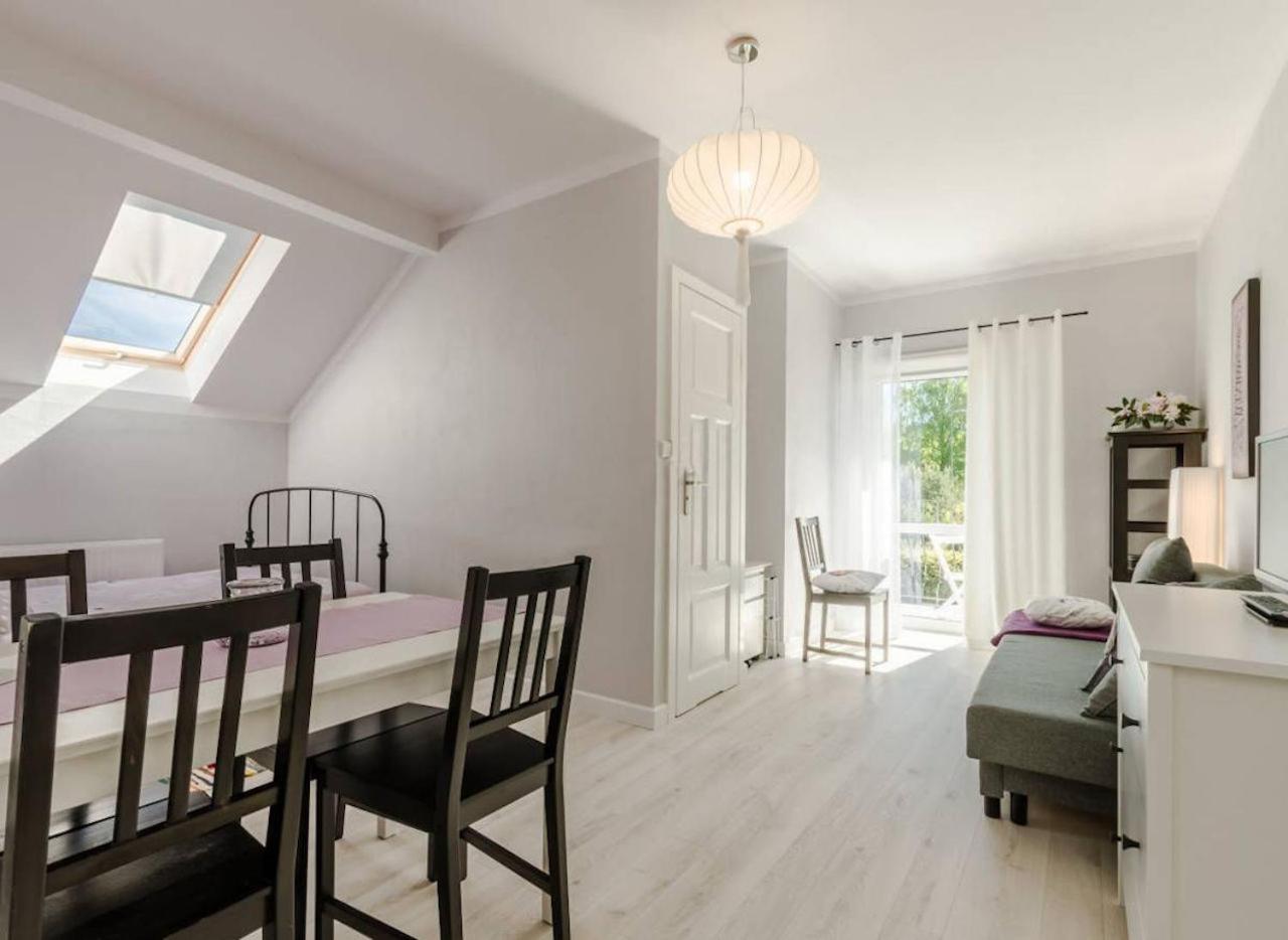 Szary Domek Apartamenty Ustka Exterior foto
